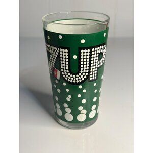 VTG 70s 7'UP Soda Pop Drinking Glass 5.25" Collectible Wrap-Around Green Tumbler